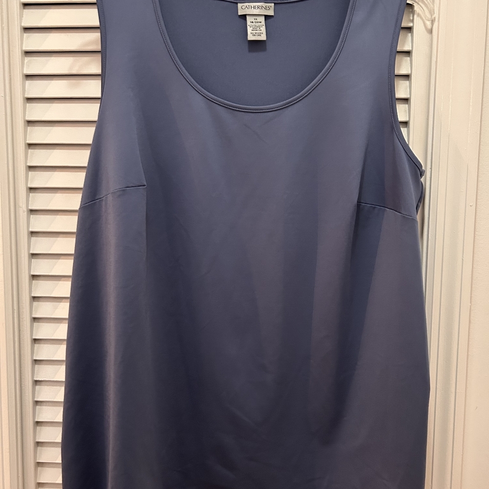Catherines Women's Blue Tineless Tank Top